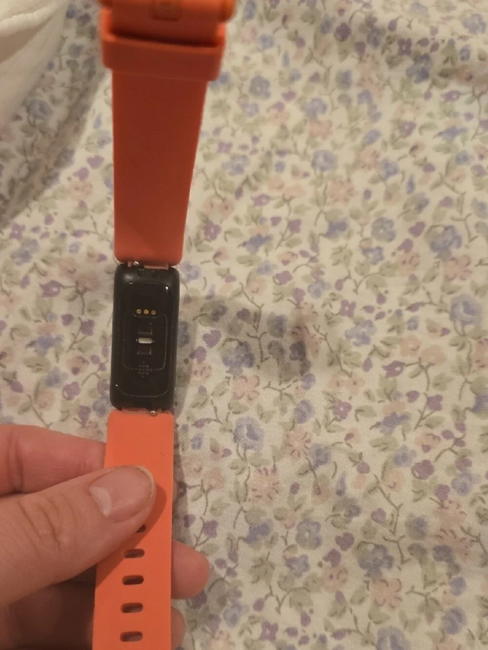 fitbit sleek touchscreen
